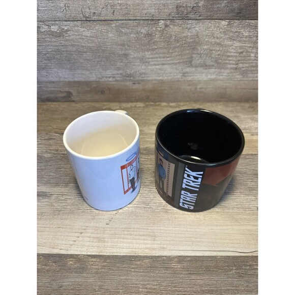 Lot of 2  STAR TREK 1989 & 2017 Mug Spock Kirk McCoy Kilncraft Heat Changing - Picture 12 of 12